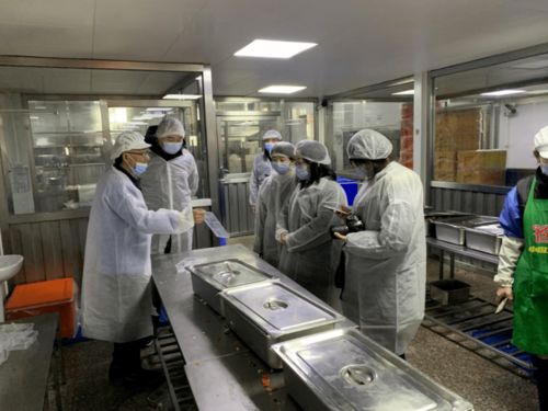 家校攜手嚴把配餐質量關，共守食品安全線